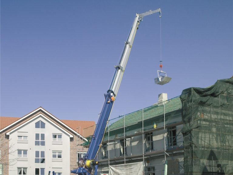 Kran beim Heben